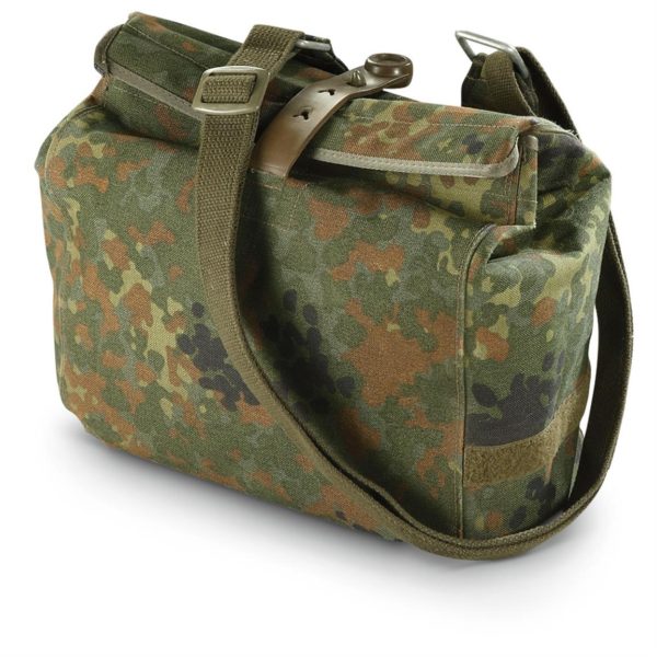 GERMAN FLECKTARN GAS MASK BAG W/STRAP